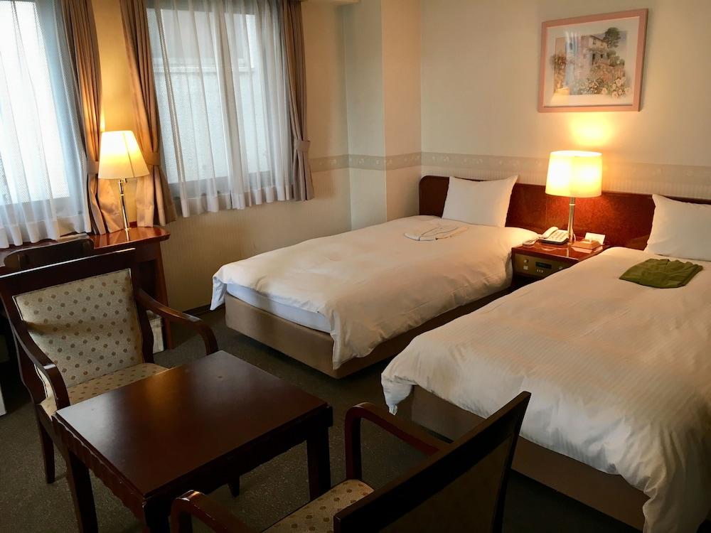 Ueno Terminal Hotel Tokyo Exterior photo