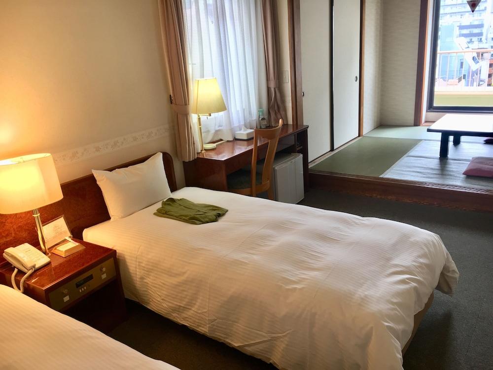 Ueno Terminal Hotel Tokyo Exterior photo
